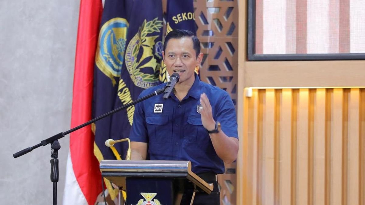 AHY Beri Sinyal Tiket Pesawat Naik, Beban Rakyat Kian Berat?