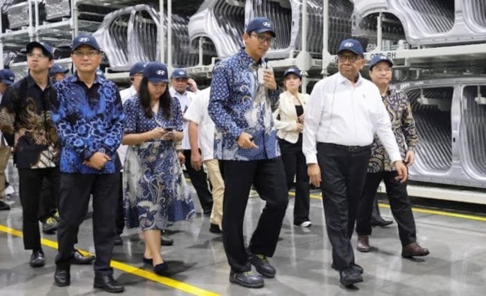 Tantangan Kemnaker Siapkan SDM Green Jobs Kendaraan Listrik