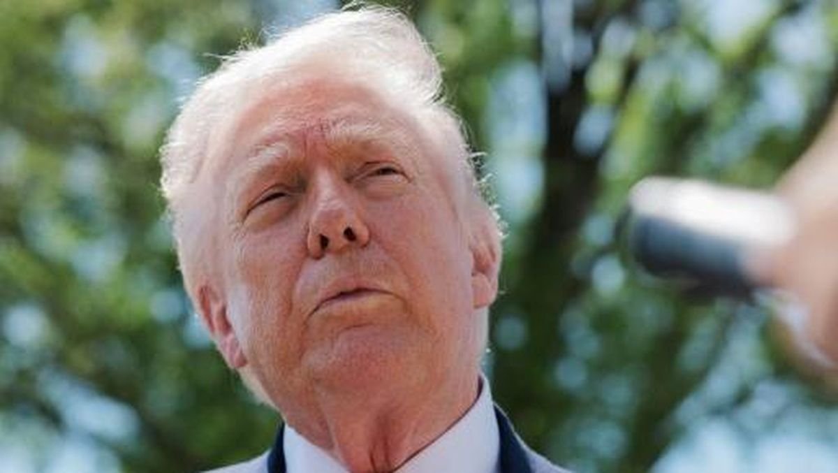 Ancaman Tarif Trump ke Inggris: Intimidasi Ekonomi di Balik Pajak Digital