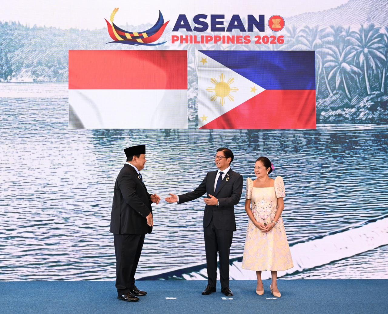 Presiden Prabowo Hadiri KTT ke-48 ASEAN di Filipina: Solidaritas atau Sekadar Seremoni?