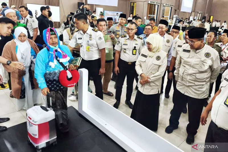 Efisiensi Debarkasi Haji Lewat Layanan Seamless Corridor