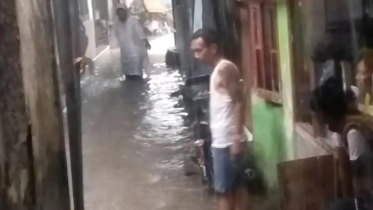 TPT Sungai Ciluar Bogor Longsor, 20 Rumah Terendam Banjir Akibat Lemahnya Infrastruktur