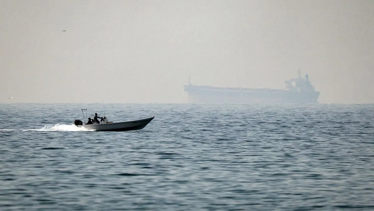 Iran Buka Selat Hormuz: Taktik Intimidasi di Tengah Ketegangan AS