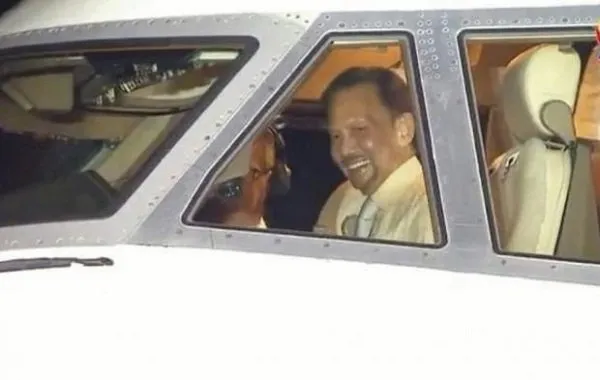 Harta Kekayaan Sultan Hassanal Bolkiah: Sorotan Kritis Terbang Sendiri ke KTT ASEAN 2026